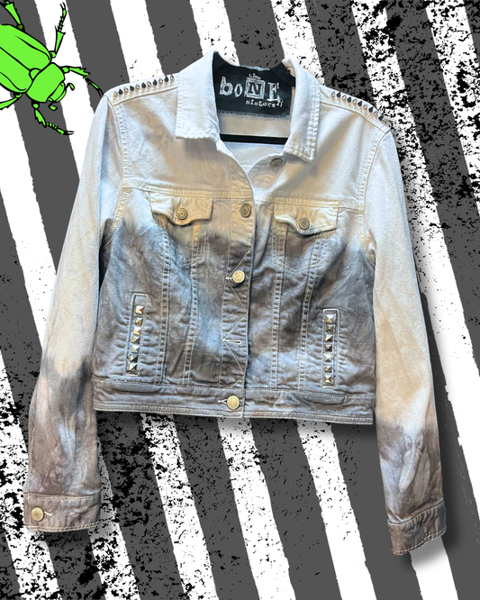 Never Trust The Living Beetlejuice Adult Jacket