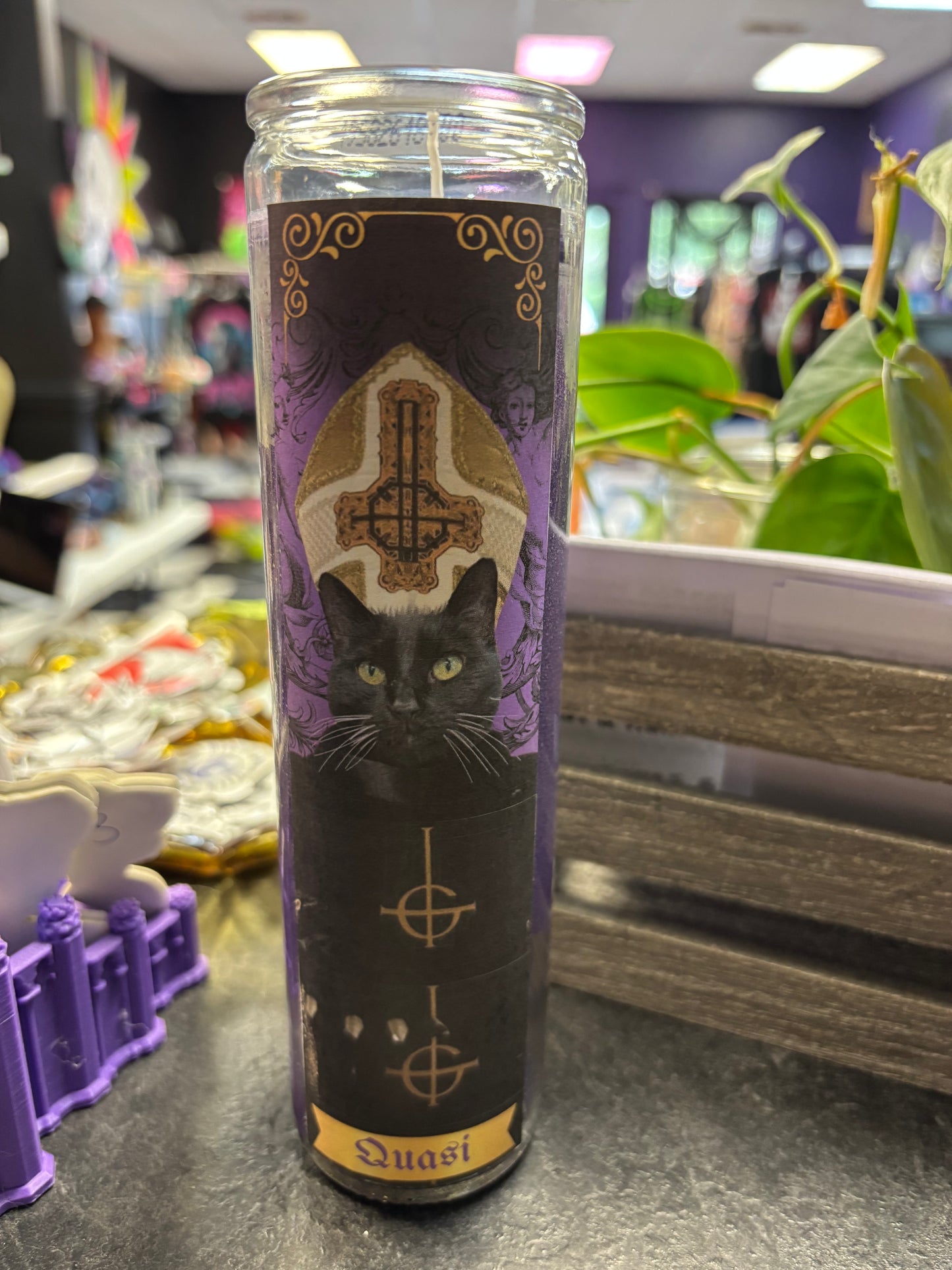 Saint Quasi Candle PREORDER